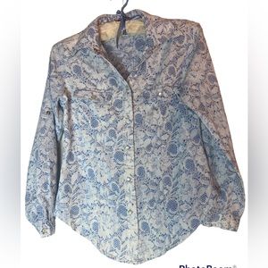 Red Tulips western wear pearl snap longsleeve Blouse ladies medium